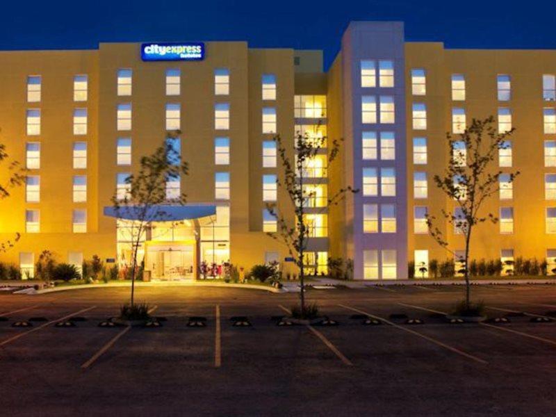 City Express Poza Rica Екстер'єр фото